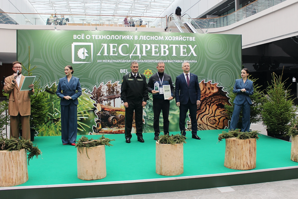Участие ИНТАТЕХГРУП в выставке «Лесдревтех 2025»: подводим итоги